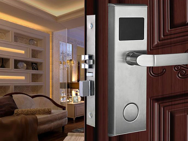 临江24小时上门开锁公司