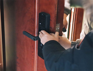 临江24小时上门开锁公司